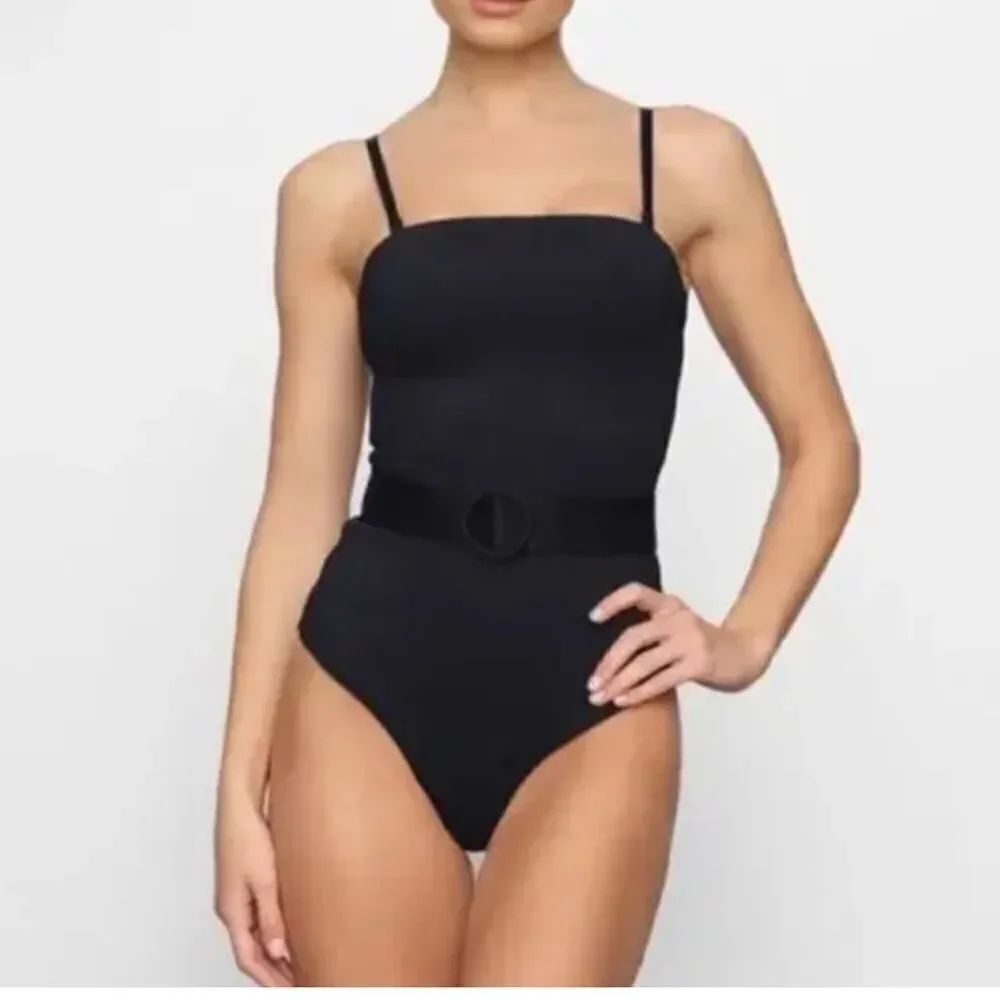 Skims Sculpting Swim Strapless One Piece Swimsuit in Onyx XXS